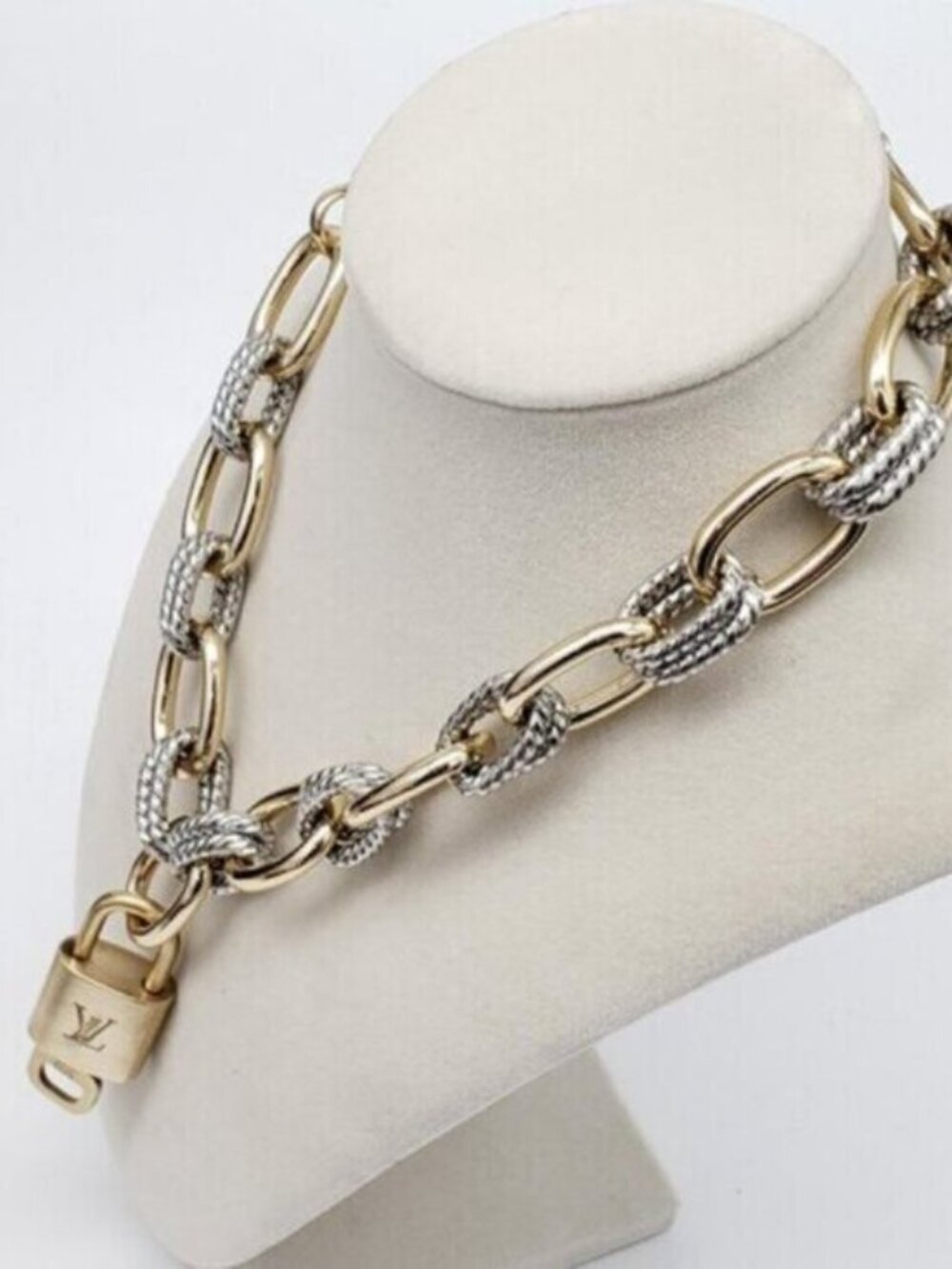 Authentic Louis Vuitton Gold Padlock w/ Unbranded Fashion Geometry Necklace - Picture 3 of 9